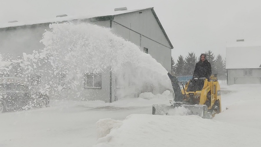 snow removal using snow blower